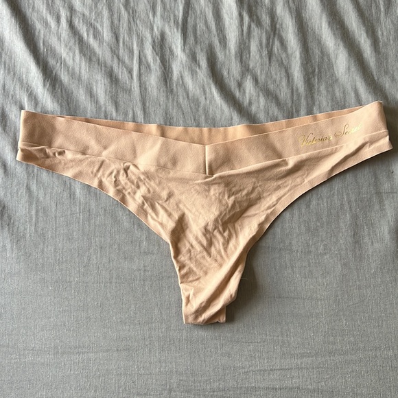 NWT Victoria’s Secret panty bundle! - Picture 7 of 8